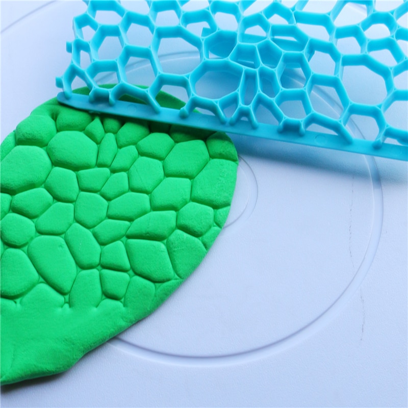 17 style Fondant Embosser Flower Cookie Cutters Biscuit Molds Icing Embossing Decorating Cutter Cake Tools