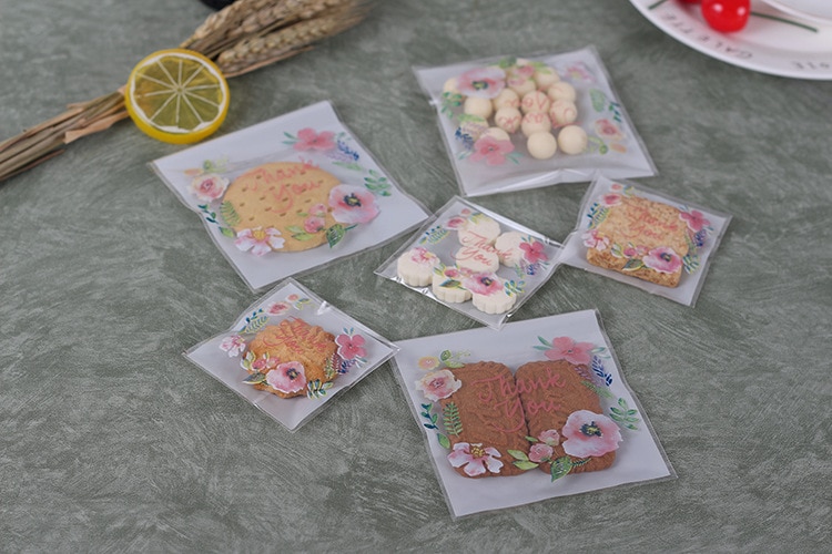 100pcs 10*10+3cm Cookie Candy Bags Home Christmas Wedding Decoration Self Adhesive Food Plastic Packing OPP Gift Bag 100pcs 10*10+3cm Cookie Candy Bags Home Christmas Wedding Decoration Self Adhesive Food Plastic Packing OPP Gift Bag
