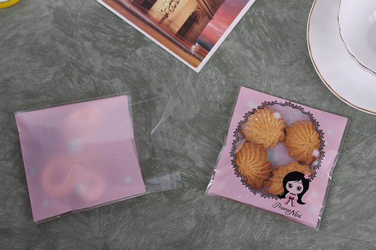 100pcs 10*10+3cm Cookie Candy Bags Home Christmas Wedding Decoration Self Adhesive Food Plastic Packing OPP Gift Bag 100pcs 10*10+3cm Cookie Candy Bags Home Christmas Wedding Decoration Self Adhesive Food Plastic Packing OPP Gift Bag