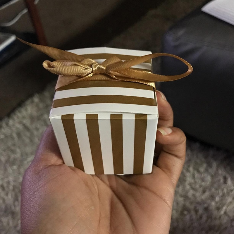 Wedding Decoration Small Gift Box Bulk Candy Boxes with Ribbons Gold Striped Box Party Favors Baby Shower Birthday Supplies Wedding Decoration Small Gift Box Bulk Candy Boxes with Ribbons Gold Striped Box Party Favors Baby Shower Birthday Supplies