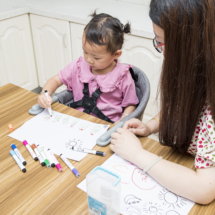 Orzbow Portable Baby Highchair Foldable Feeding Chair Seat Booster Safety Belt Dinning Hook-on Chair Harness Baby Seat For Table