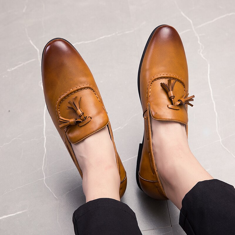 Men's Shoes Casual Loafers Slip-on Shoes Man outdoor fashion moccasins breathable Youth Light Driving Platform Shoes men