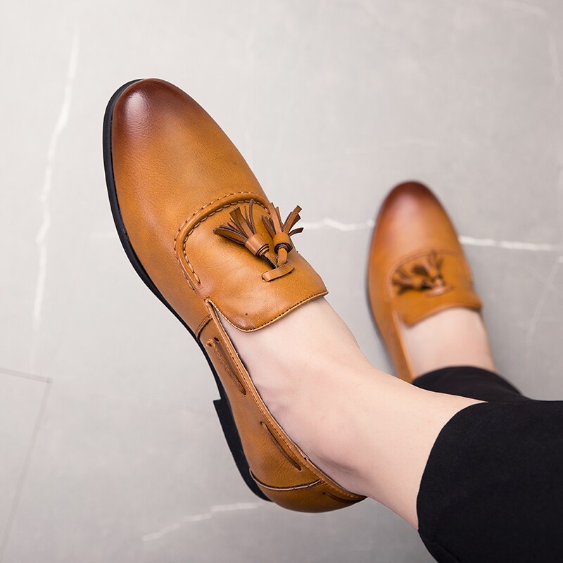 Men's Shoes Casual Loafers Slip-on Shoes Man outdoor fashion moccasins breathable Youth Light Driving Platform Shoes men