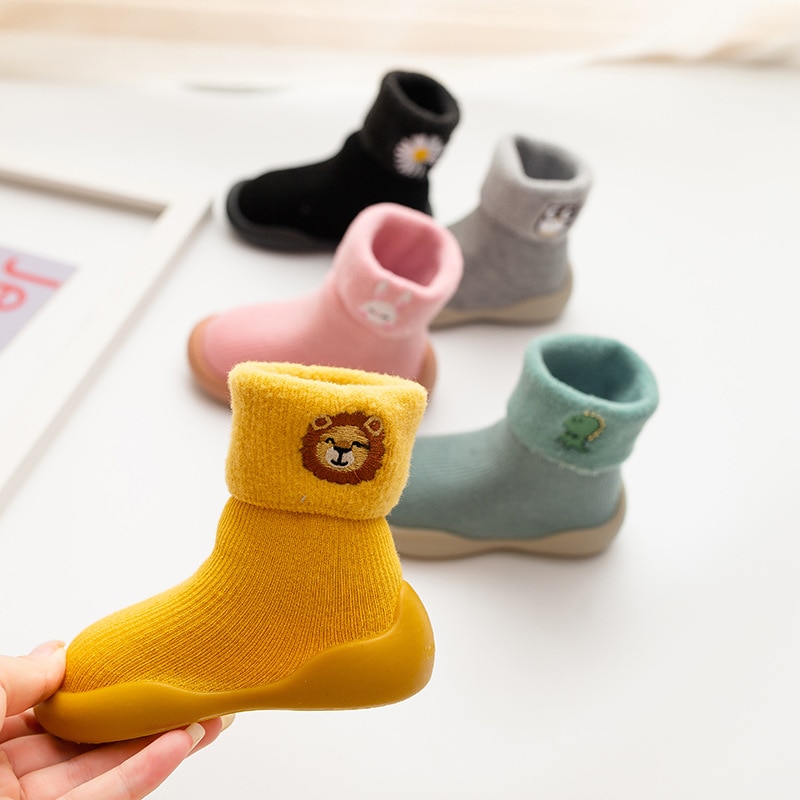 children's sock shoes , lamb wool snow socks shoes baby embroidery socks toddler first walkers