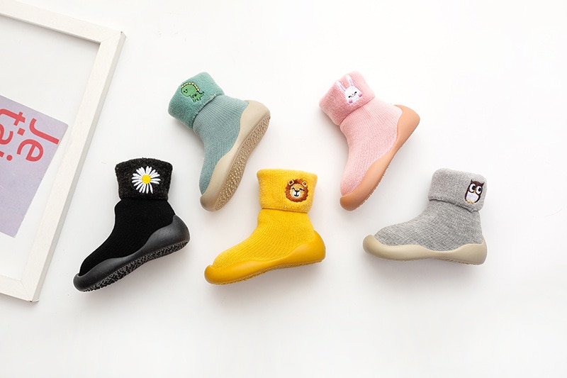 children's sock shoes , lamb wool snow socks shoes baby embroidery socks toddler first walkers