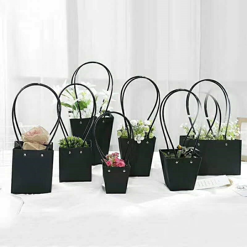Portable Flower Box Waterproof Paper Handy Gift Bag Kraft Handbag Wedding Rose Party Gift Box Packaging For Candy Cake Birthday