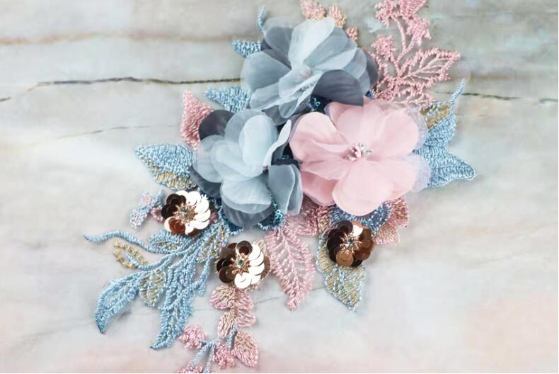 1Pc Colorful 3D Flower Embroidery Patches Bridal Lace Sewing Fabric Applique Beaded Tulle DIY Wedding Dress