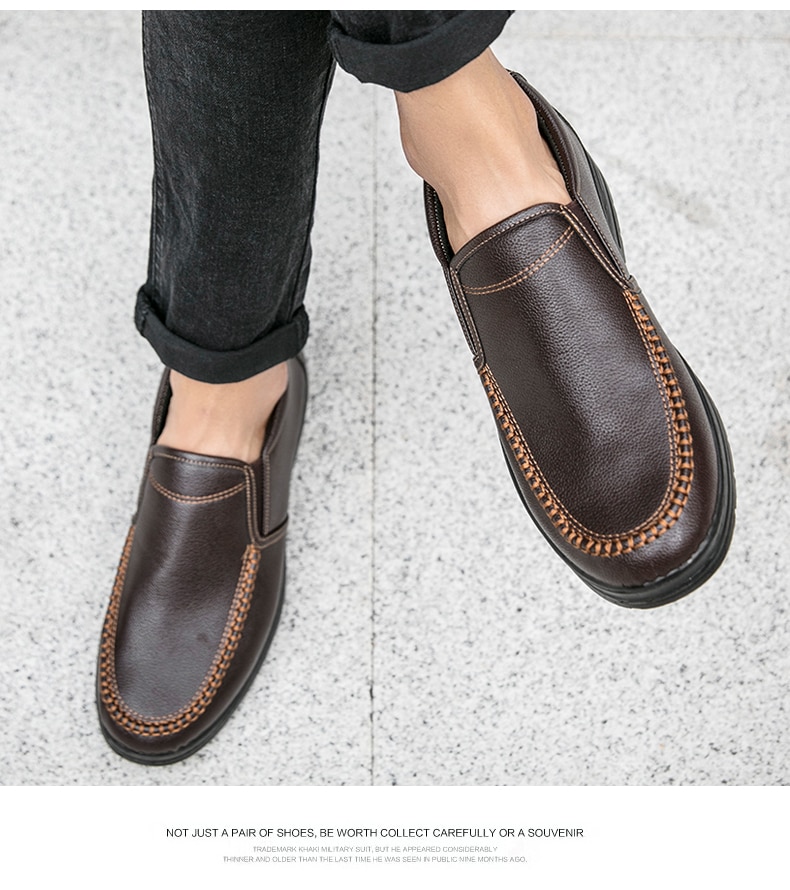 Men Loafers Light Leather Casual Shoes 2020 Autumn Male Outdoor Walking Shoes Comfortable Mens Sneakers Soft Loafers Men's Shoes