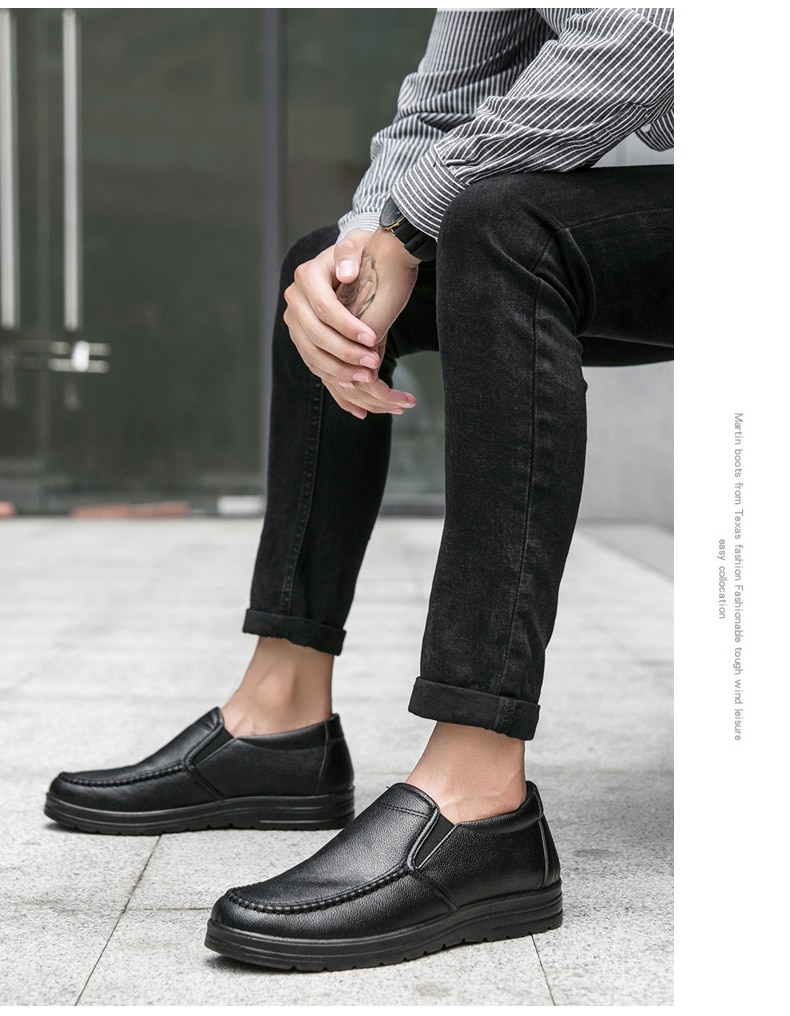 Men Loafers Light Leather Casual Shoes 2020 Autumn Male Outdoor Walking Shoes Comfortable Mens Sneakers Soft Loafers Men's Shoes