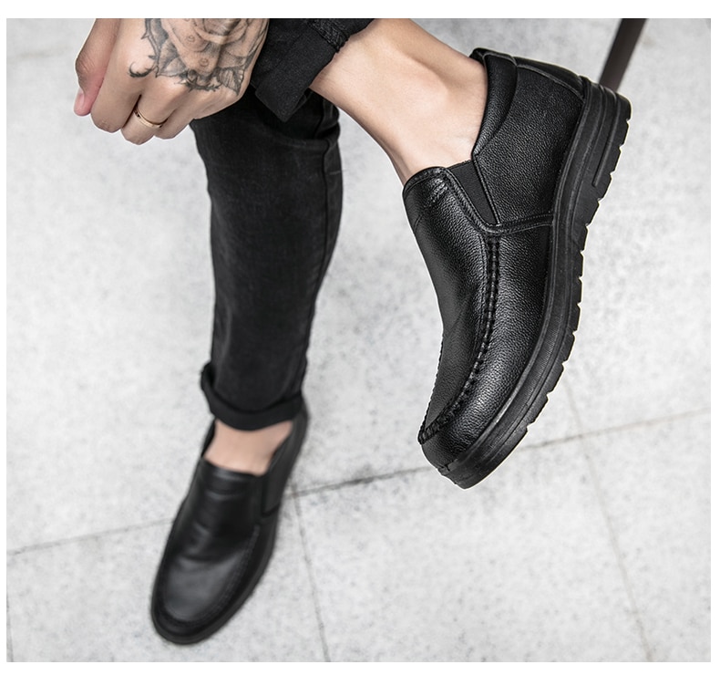 Men Loafers Light Leather Casual Shoes 2020 Autumn Male Outdoor Walking Shoes Comfortable Mens Sneakers Soft Loafers Men's Shoes