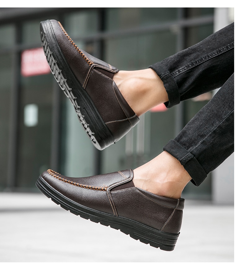 Men Loafers Light Leather Casual Shoes 2020 Autumn Male Outdoor Walking Shoes Comfortable Mens Sneakers Soft Loafers Men's Shoes