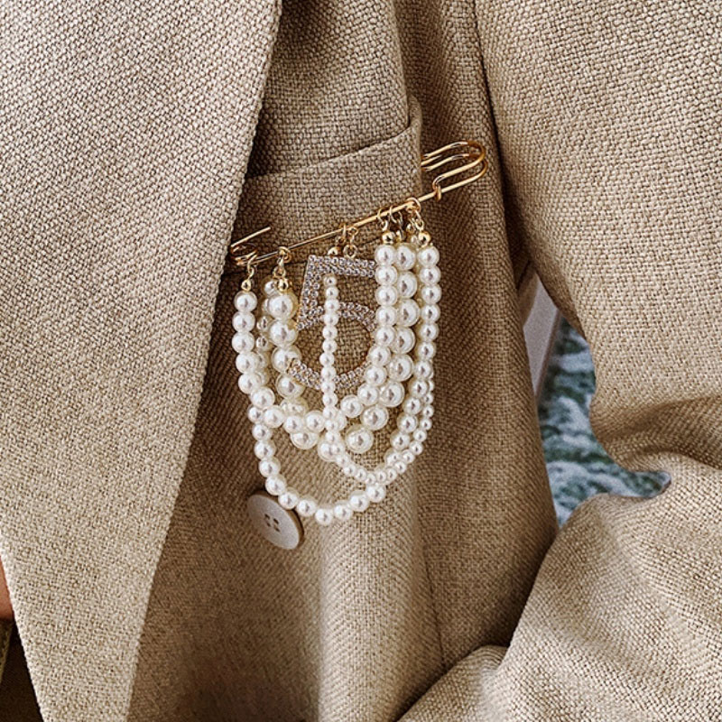 Fashion Pearl Figure 5 Tassel Brooch Big Pin Corsage Western Assembly Decoration